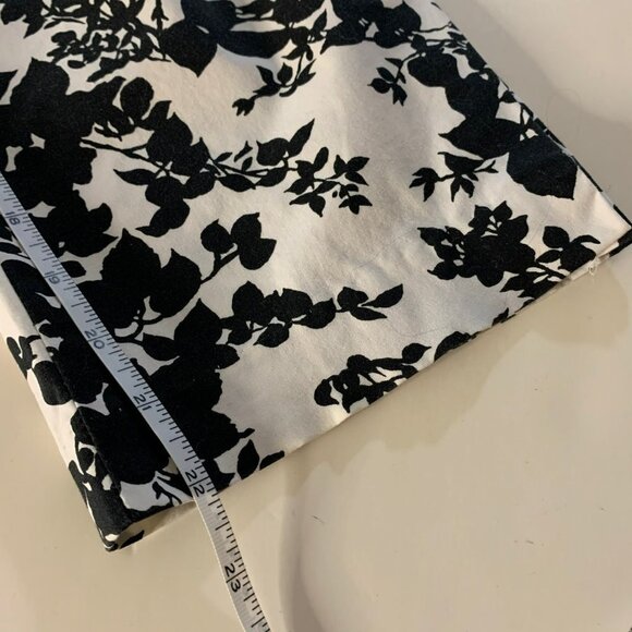 Gap Black & White Floral Crop Stretch Pants - Picture 7 of 8
